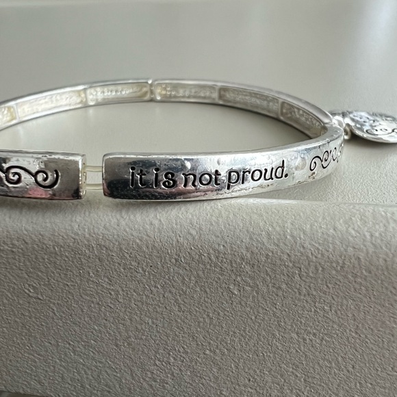 Love 💕 Is Stretchy Bracelet ✝️ - Picture 4 of 7